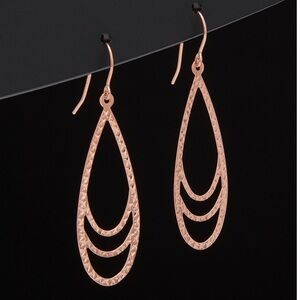 Chic Rose Gold Dangle Earrings